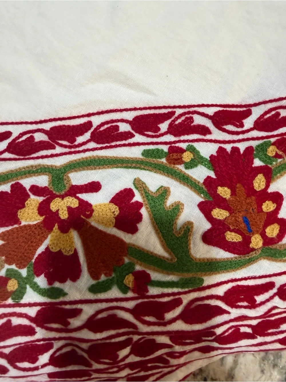 Ballard heidi tablecloth